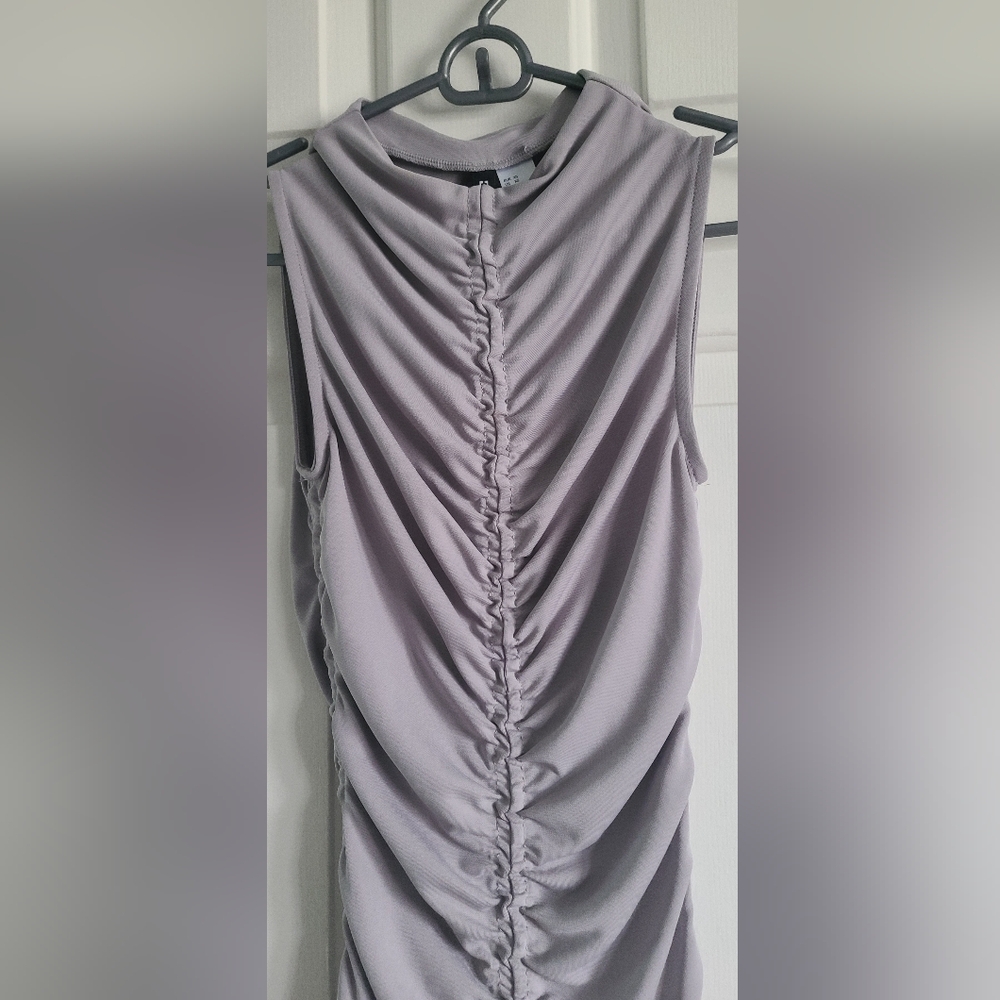 H&M Ruched Gray Dress - Picture 5 of 5